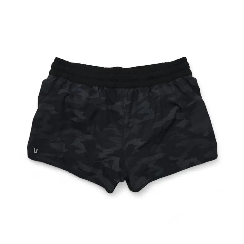 Vuori Clementime Performance Women’s Camo Shorts  Size Small 2.0 running shorts